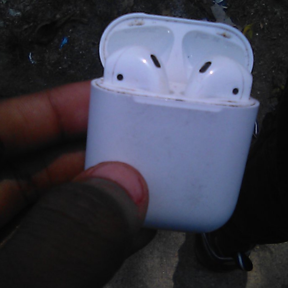 Airpods
